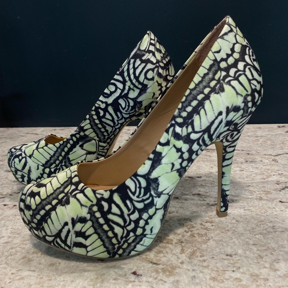 Gorgeous stilettos!